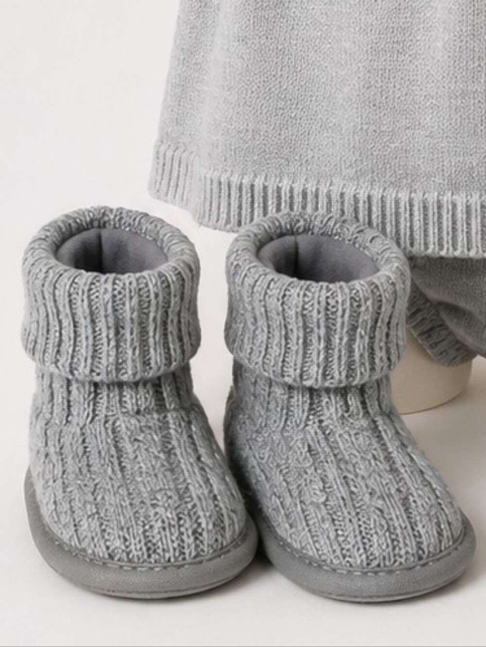Carter’s | Baby Girl Fair Isle Sweater Dress Outfit Set w/ Hat, Booties & Socks - Picture 4 of 15